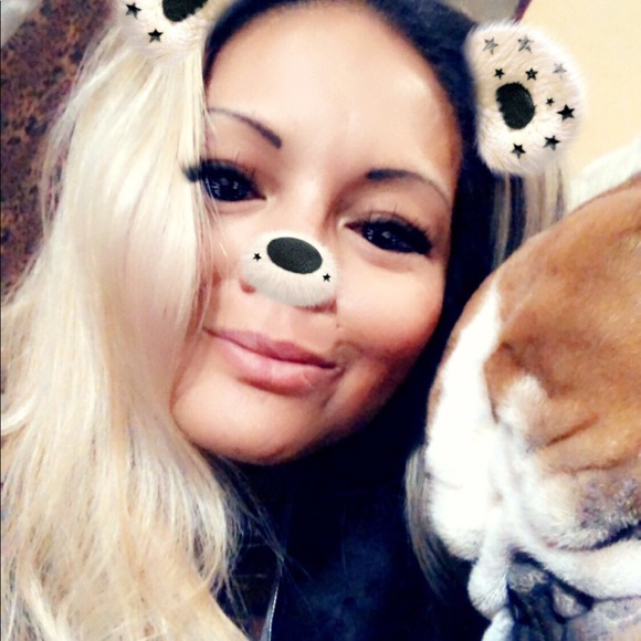 Meet your Poshers, Ann & Trish Doglova &Moms - Picture 5 of 8